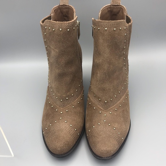 Fergie Dina Stud Suede Ankle Boot 7.5 - Picture 7 of 7